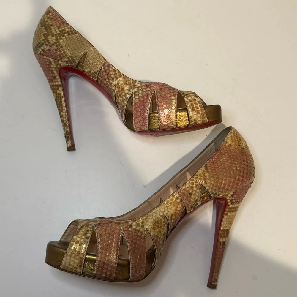 Christian Louboutin Fontanete Pink and Gold Metallic Snakeskin Peep Toe Pumps 39
